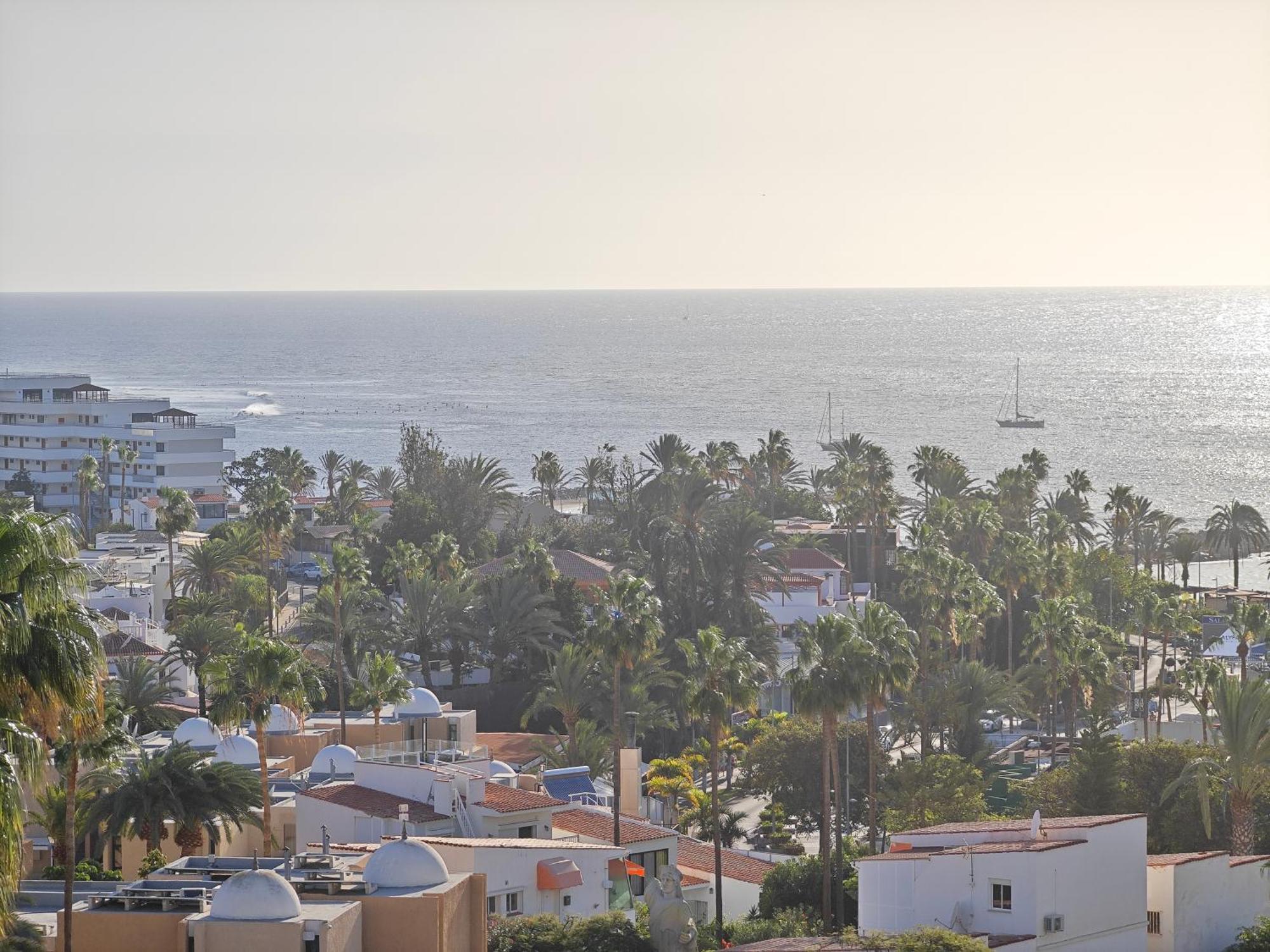 Blanco&Azul - Comfortable Ocean View Apartment Next To The Beach Playa de las Americas  Zewnętrze zdjęcie
